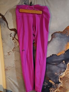 Under Armour Bright Magenta Workout Leggings
